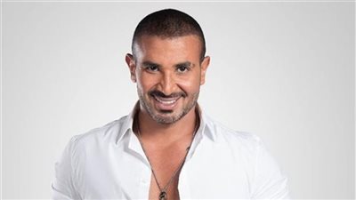 أحمد سعد يقول تواشيح دينية من داخل مقام أبي حنيفة النعماني 