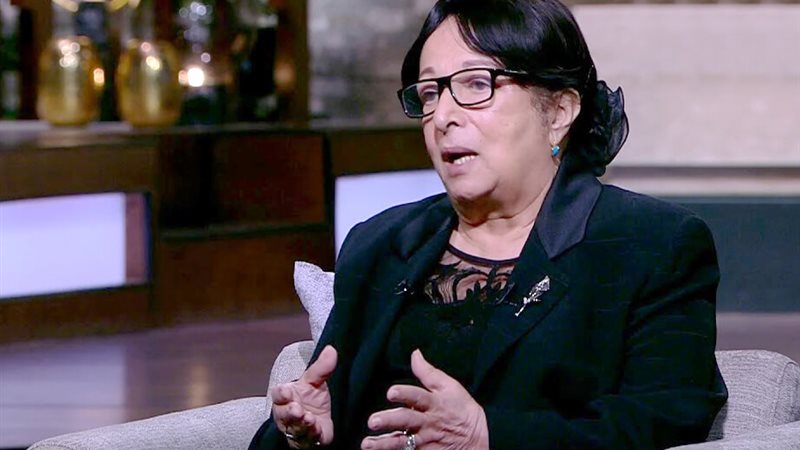 الفنانة سميرة عبد