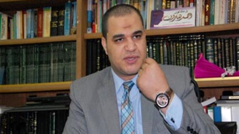 أحمد هارون، مستشار