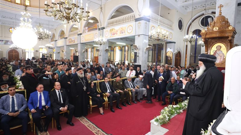 الدكتورة جاكلين عازر
