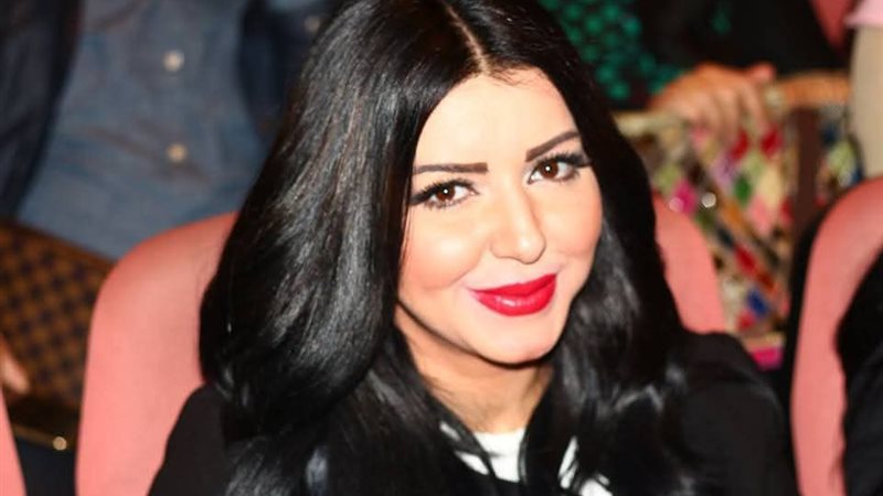 الفناة الراحلة إيناس