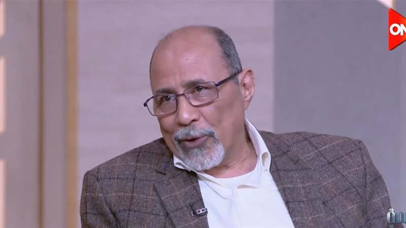 المؤلف أنور عبد المغيث