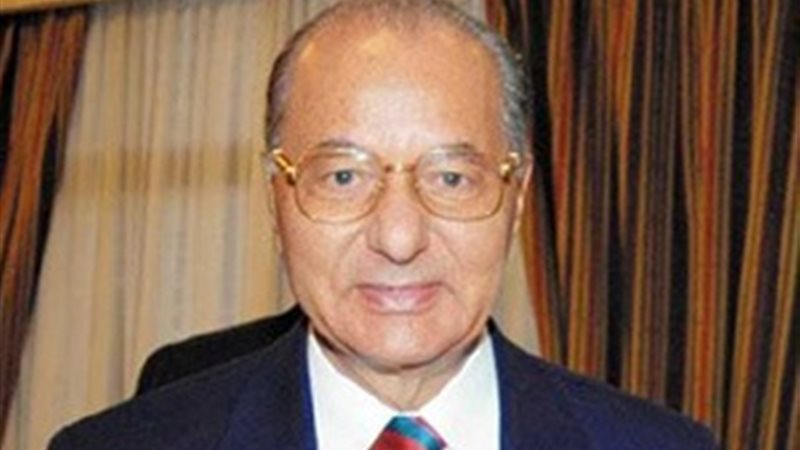 الدكتور محمود حمدي