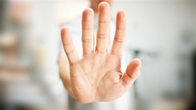 حكم قول المسلم لأخيه ياكافر … وهل يجب عليه الكفارة؟