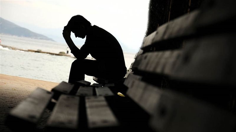 مشاعر التعاسة