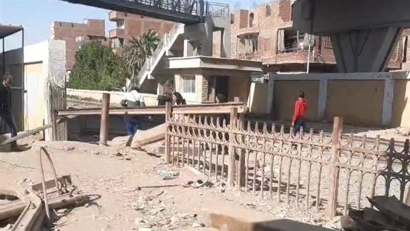 احدي مزلقانات المنيا