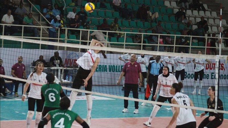 سيدات طائرة الزمالك