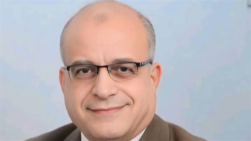 الدكتور محمود عويضة