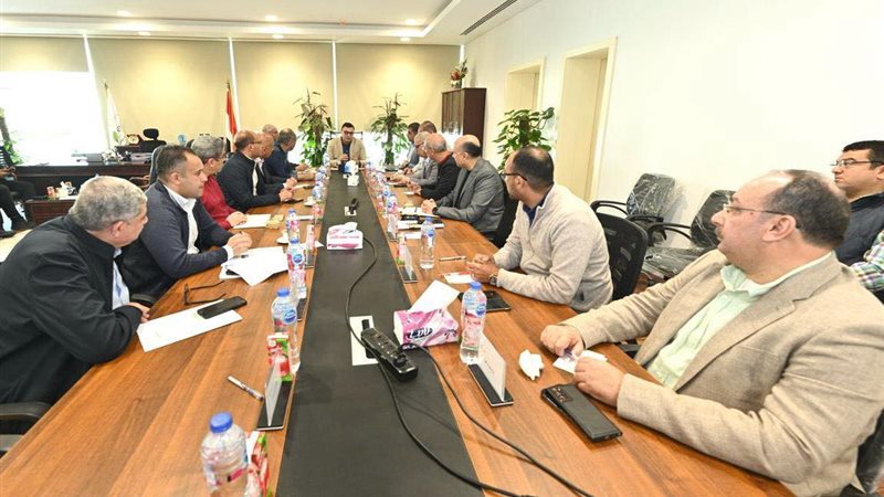 اجتماع وزير الإسكان
