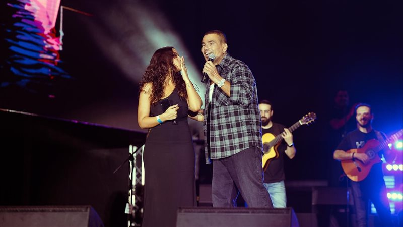 عمرو دياب وابنته