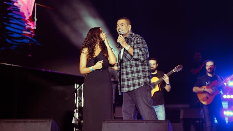 عمرو دياب وابنته