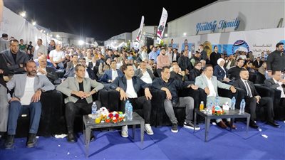أهالي التلين يعرضون مطالبهم بمشهد مسرحي وعبد الجواد يوافق على حل أزمة الصرف