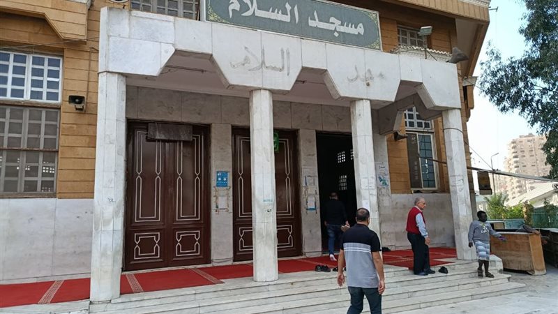 مسجد السلام قبل صلاة