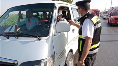 مرور الغربية يضبط 250 مخالفة ويشدّد الرقابة على الطرق