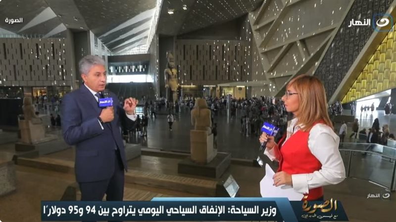 وزير السياحة والآثار