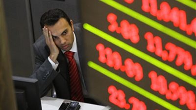 ماذا يعني إيقاف تداول الأسهم بالبورصة.. وهل يؤثر على استثمارات المتعاملين؟