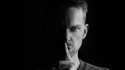 اليوم العالمي للرجال .. 6 نقاط ضعف لا يعترف بها الرجل النرجسي  