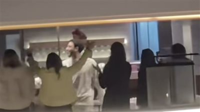 حفل سري .. عمر مرموش يحتفل بخطوبته قبل العودة لمانشستر سيتي