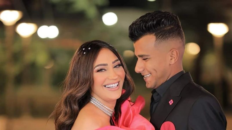 عصام صاصا وزوجته