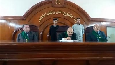 جنايات دمنهور تقضي ببراءة أب من التسبب في وفاة ابنه بعد ضربه بفرع شجرة
