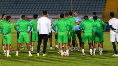 المصري يختتم تدريباته باستاد السويس الجديد استعدادًا لمواجهة كايزر تشيفز 