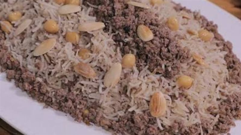 الارز باللحمه المفرومه