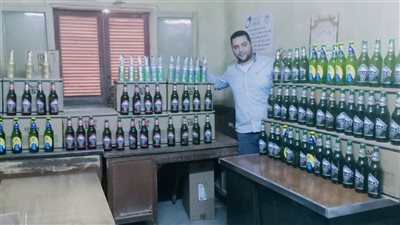 حملات تموينية مكثفة تضبط مخزن مشروبات كحولية وثلاجة لحوم غير صالح بأسيوط