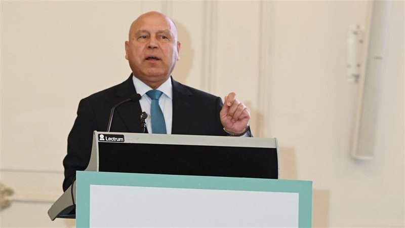 الفريق كامل الوزير