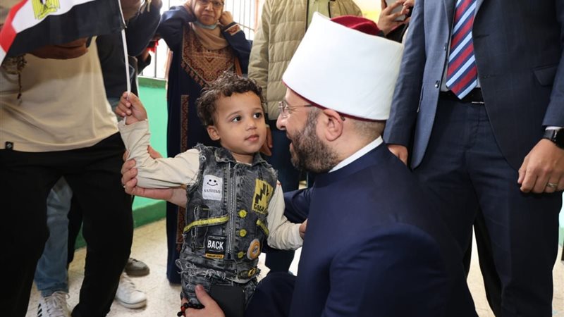 وزير الأوقاف عقب