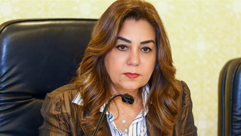 منال عوض 