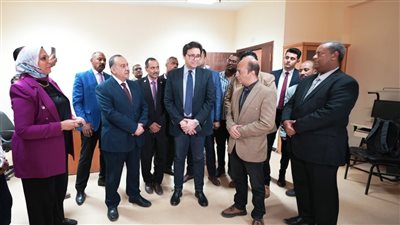 تطوير المراكز الثقافية بالصعيد.. جولة موسعة بقصر ثقافة جمال عبد الناصر 