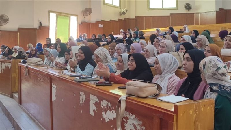 جانب من الندوة التوعوية