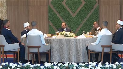 الرئيس السيسي: خريجو الطب العسكري سيتمكنون من منافسة نظرائهم في كبرى الجامعات