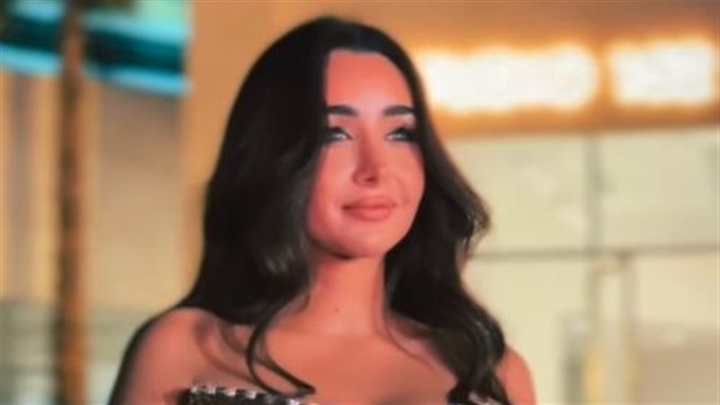 هنا الزاهد