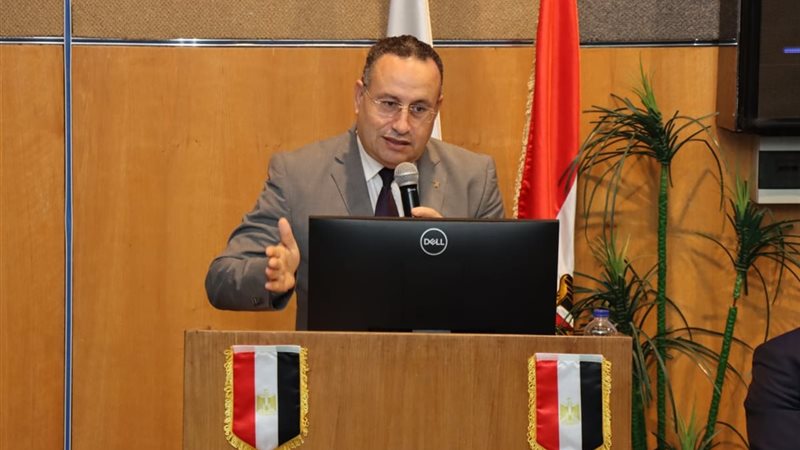 رئيس جامعة الإسكندرية