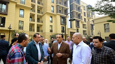 رئيس الوزراء يتفقد مشروع 