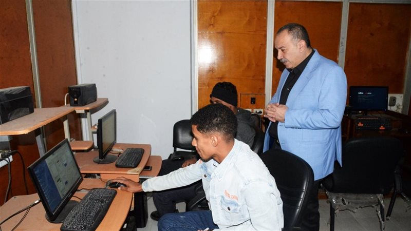 محافظ أسيوط 