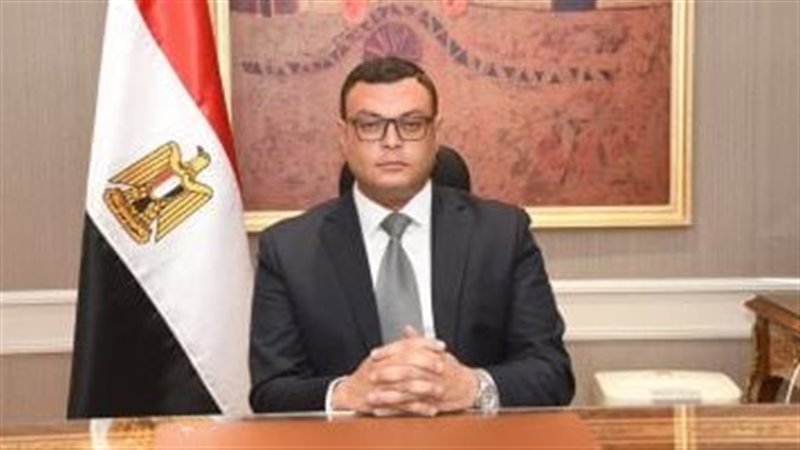وزير الإسكان والمرافق
