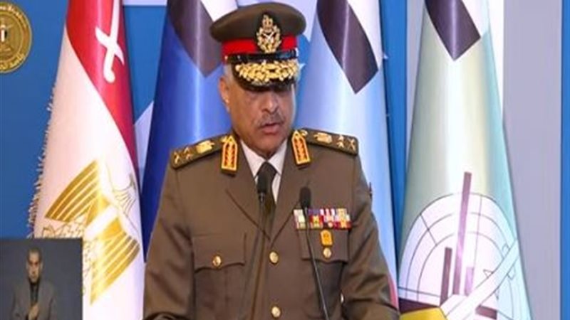 وزير الدفاع 