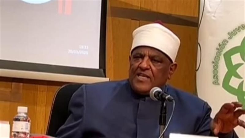عباس شومان 
