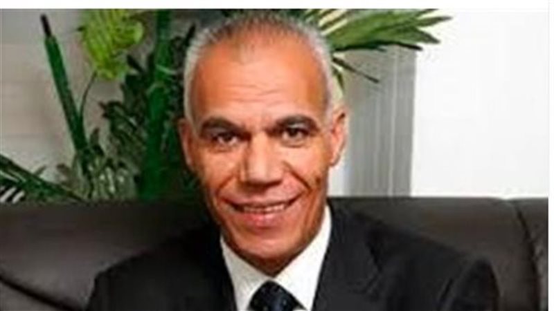 المخرج الكبير على