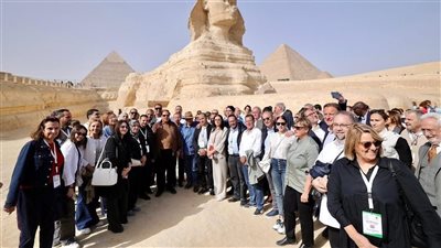 حواس لرؤساء برلمانات المتوسط: الأهرامات عبقرية مصرية ولا مدن مفقودة أو فضائيين