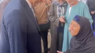 سيدة لمحافظ قنا: جايين عشانكم وعشان البلد وننتخب الصالح