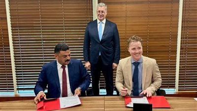 وزير البترول والثروة المعدنية يشهد توقيع خطاب نوايا مع جامعة مردوخ الأسترالية
