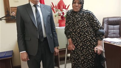 المحافظ توجه بتوفير أسطوانة بوتاجاز لإحدى الناخبات بمدينة دمنهور