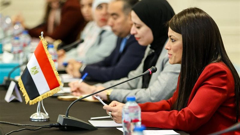 التبادل التجاري بين