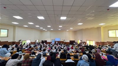 انطلاق مبادرة لتمكين طلاب التربية ببنى سويف في الذكاء الاصطناعي والتحول الرقمي