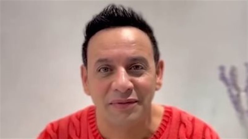 مصطفى قمر 