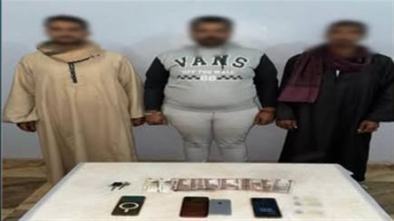 المتهمين 