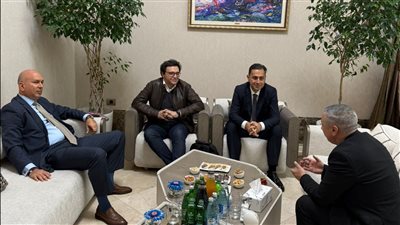 وزير الثقافة يصل إلى أذربيجان للمشاركة في أسبوع باكو للإبداع